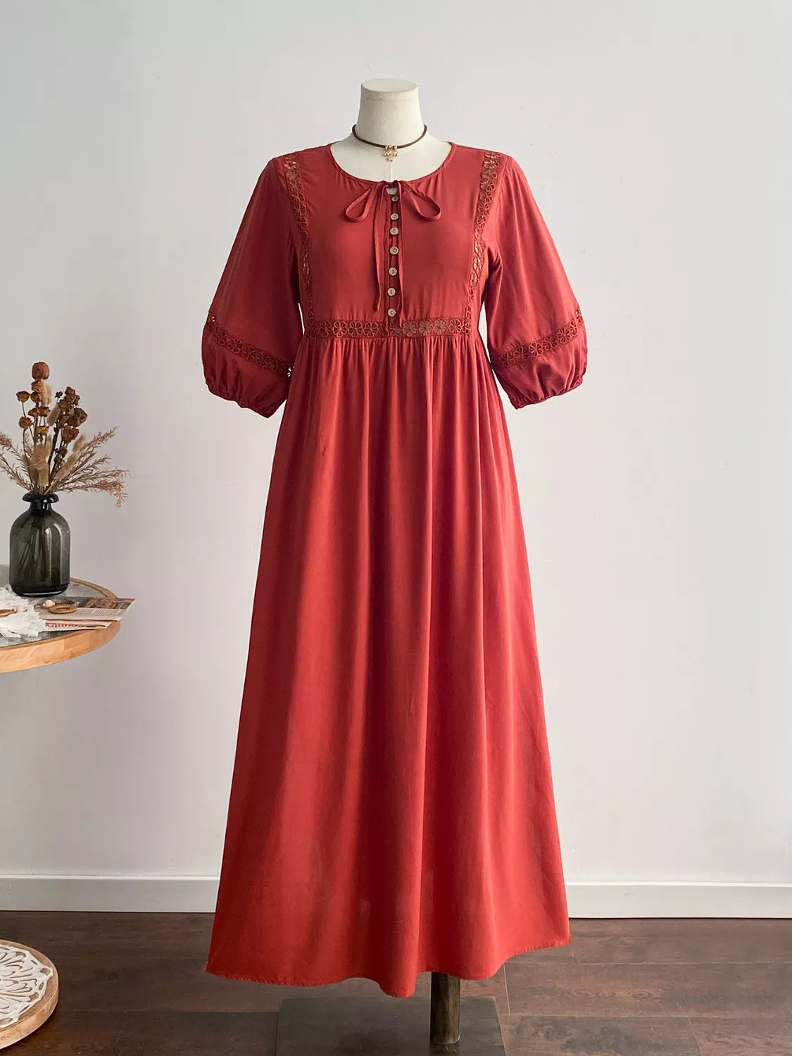 Plus Size Tie Neck Puff Sleeve Midi Dress with Lace Trim – The Pink Room