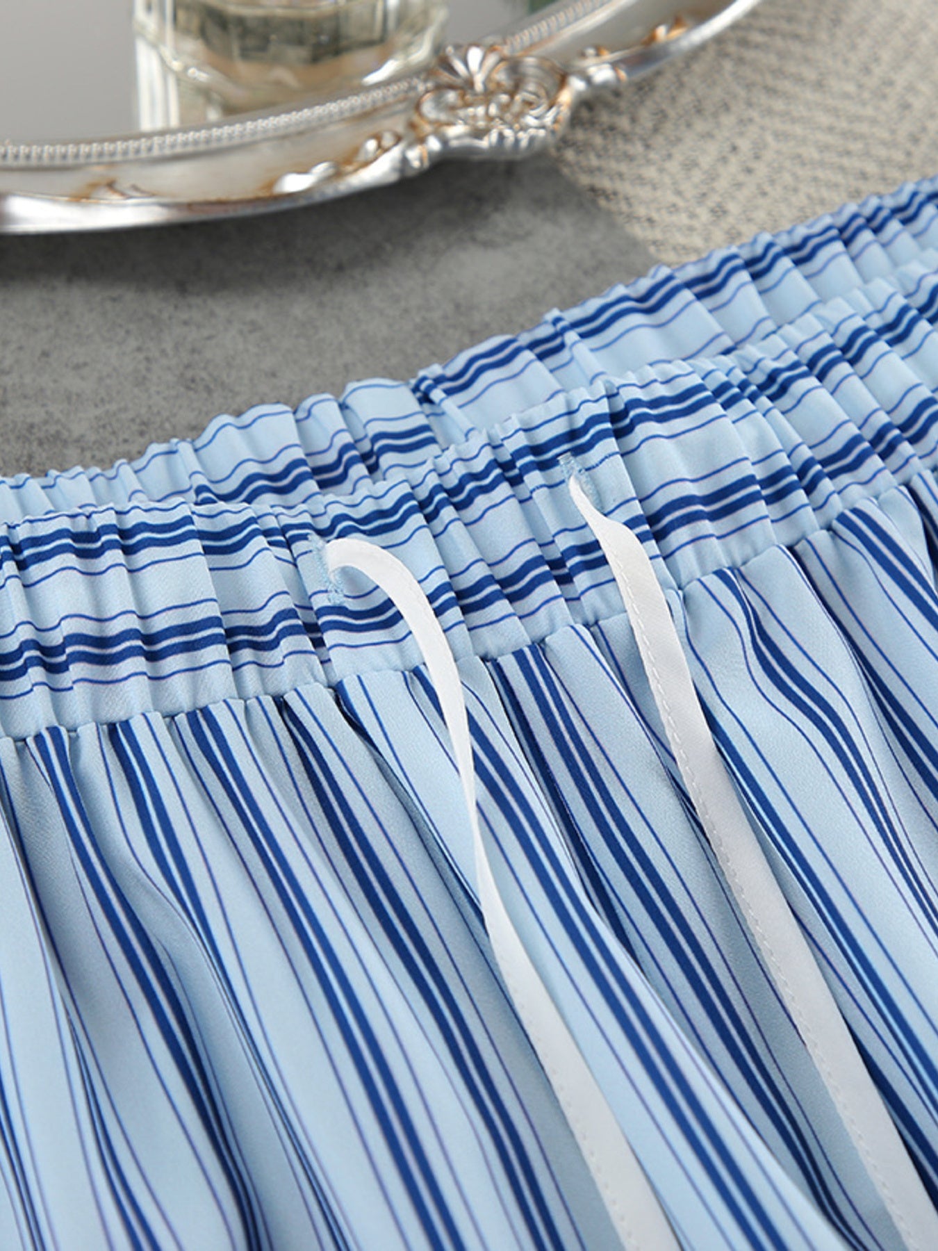 23a357d1e3504ff5bc010a65a09dcc8b-Max