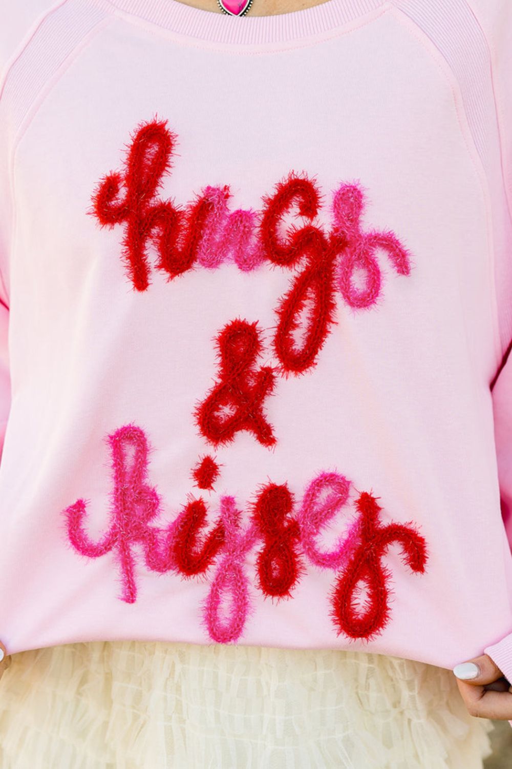 HUG AND KISSES Round Neck Sweatshirt