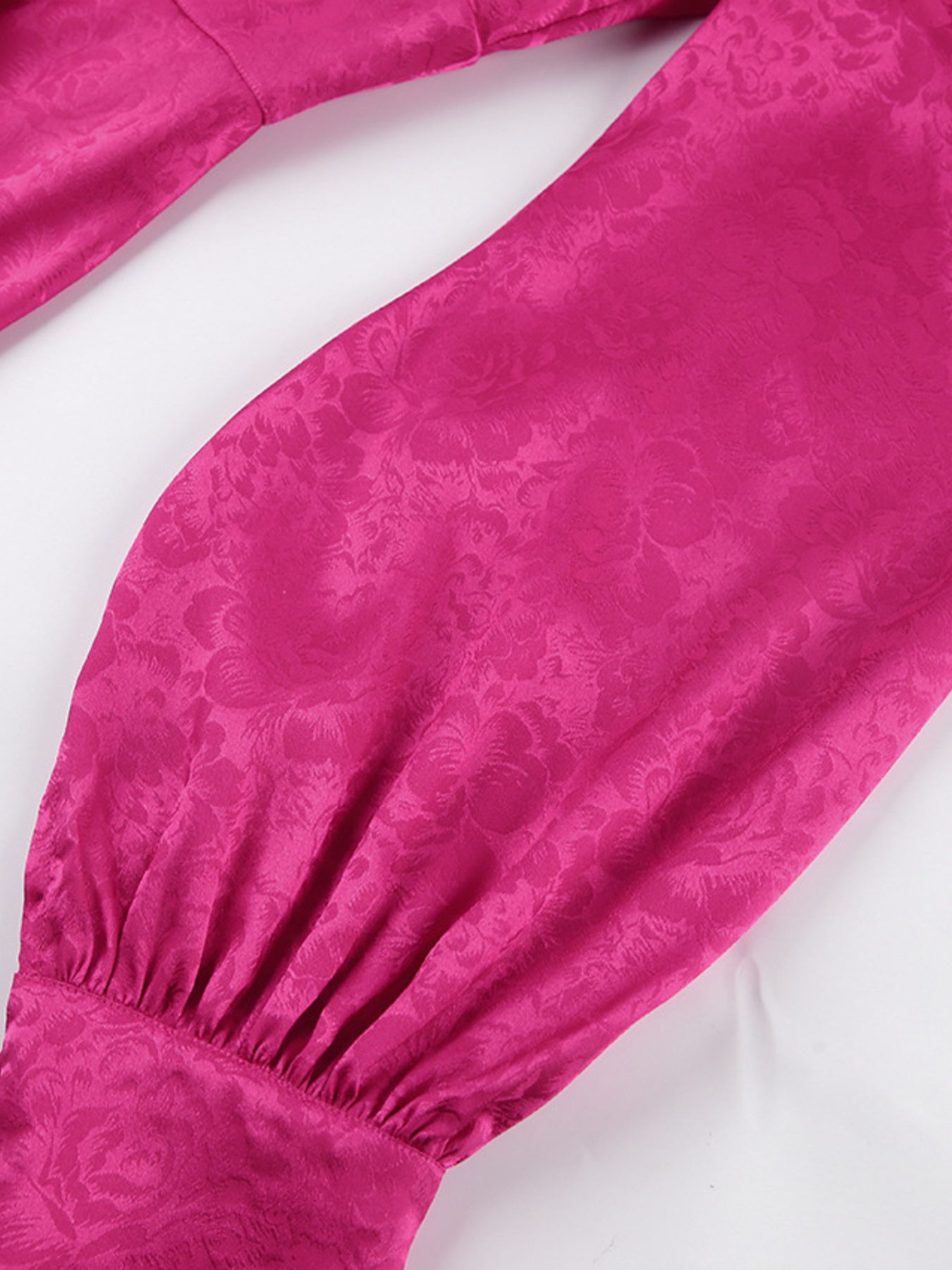 890604945fa14a7b94d9825704d2158f-Max