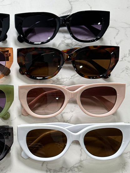 Cali Vibe Polycarbonate Frame Sunglasses