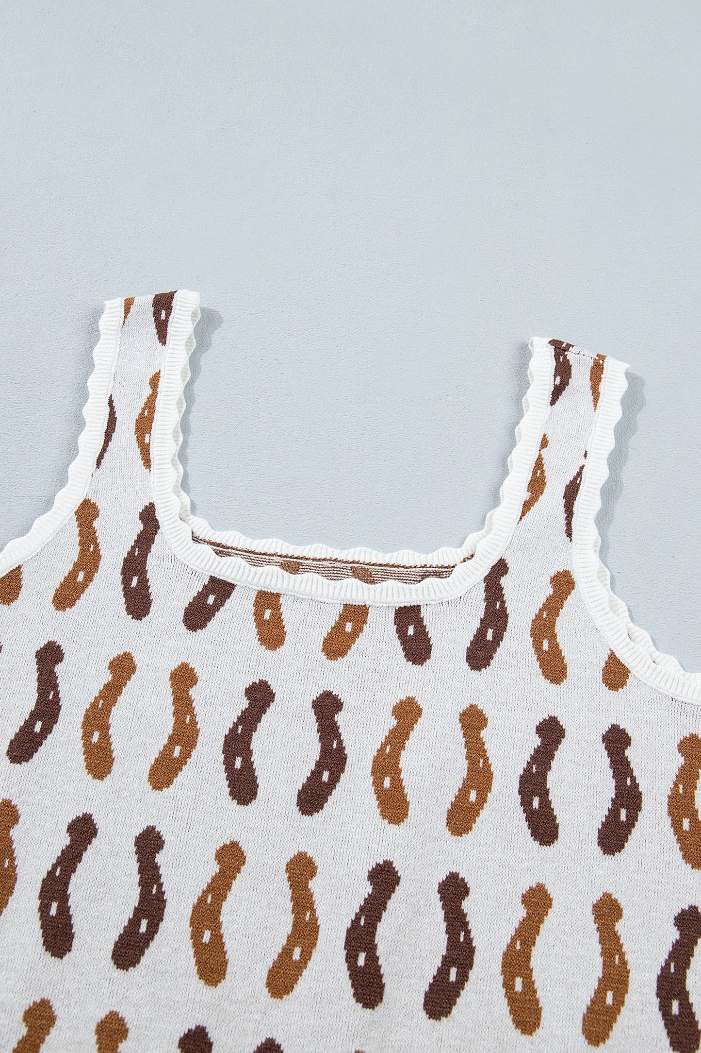 Western Horseshoe Scalloped Sleeveless Sweater Top
